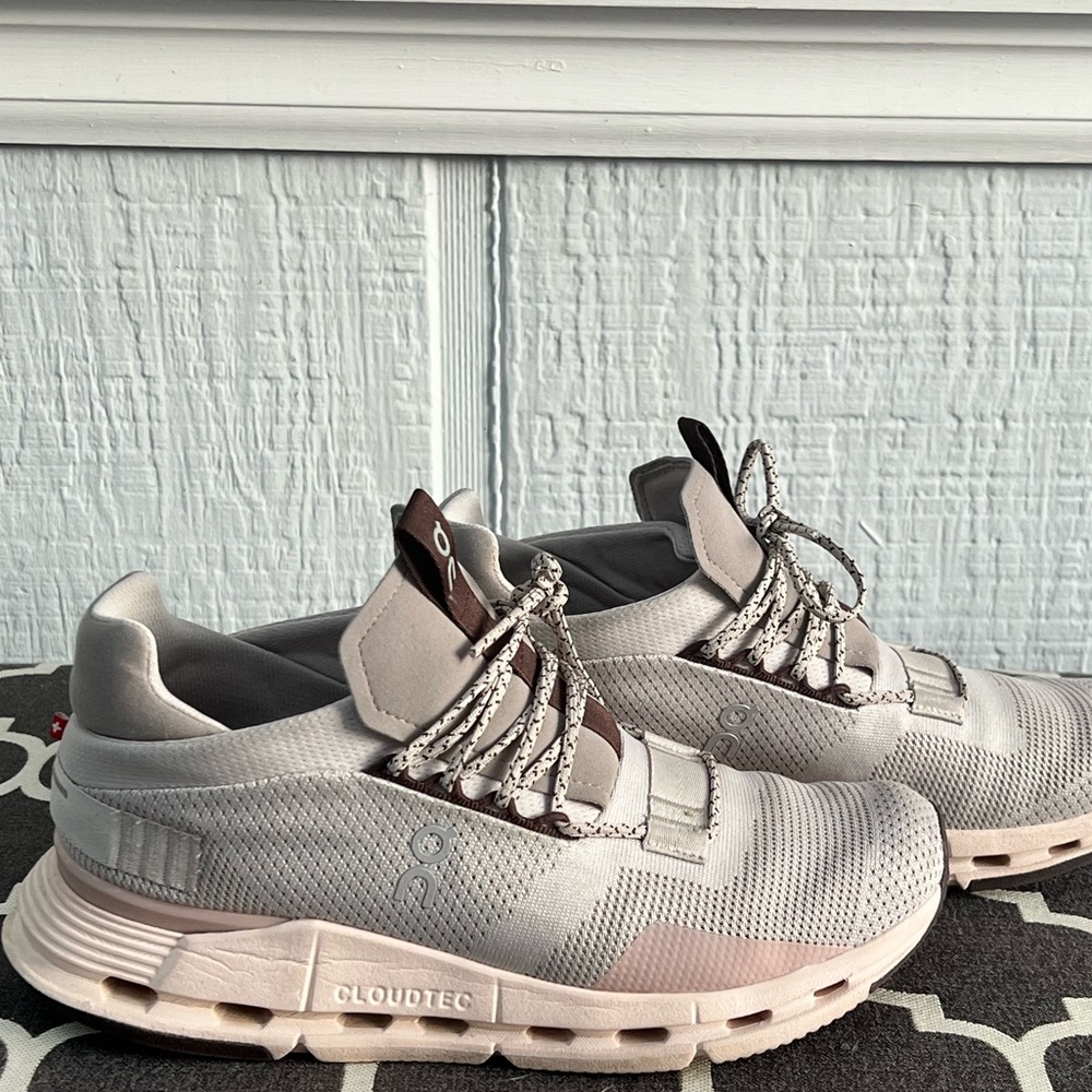 ON Women’s Cloudnova Running Shoes